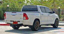 2020 TOYOTA REVO 2.4 J PLUS DOUBLECAB สีขาว AT