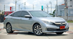 2019 HONDA CIVIC 1.8 E  เกียร์ CVT สีเทา