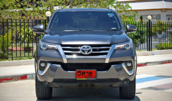 2019 TOYOTA FORTUNER 2.8 V AT 2WD สีเทา full