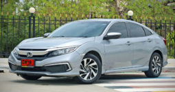 2019 HONDA CIVIC 1.8 E  เกียร์ CVT สีเทา