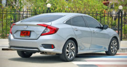 2019 HONDA CIVIC 1.8 E  เกียร์ CVT สีเทา