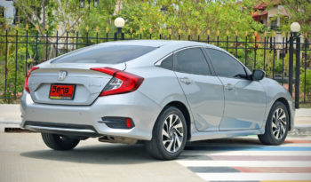 2019 HONDA CIVIC 1.8 E  เกียร์ CVT สีเทา full