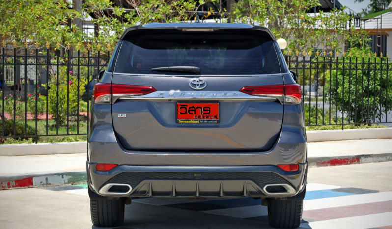 2019 TOYOTA FORTUNER 2.8 V AT 2WD สีเทา full