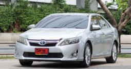 TOYOTA CAMRY 2.5 HYBRID (MP3) ปี2013