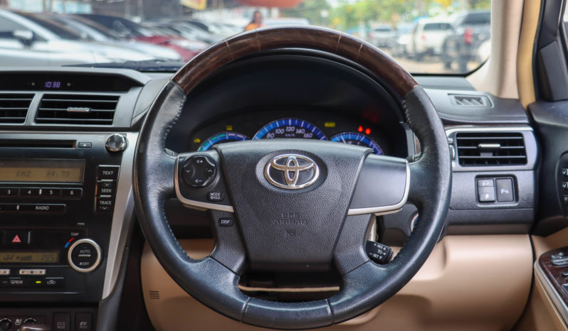 TOYOTA CAMRY 2.5 HYBRID (MP3) ปี2013 full