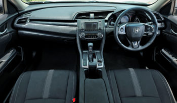 2019 HONDA CIVIC 1.8 E  เกียร์ CVT สีเทา full