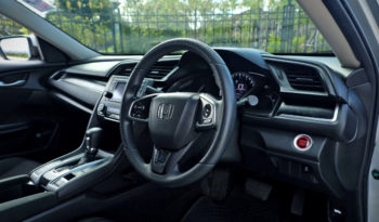 2019 HONDA CIVIC 1.8 E  เกียร์ CVT สีเทา full