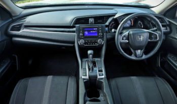 2019 HONDA CIVIC 1.8 E  เกียร์ CVT สีเทา full